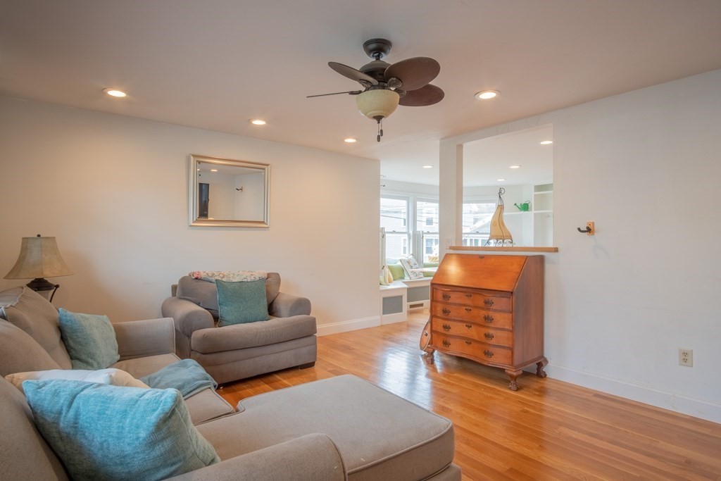 44 Evans Road Marblehead, MA 01945 - Photo 8 of 35 Gallery Image 8