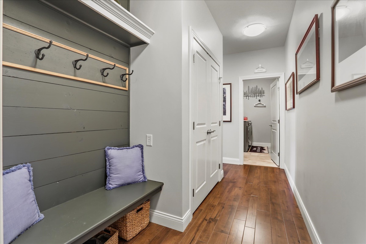 1604 Kassen Avenue Mahomet, IL 61853 - Photo 16 of 35 a view of a hallway and wooden floor