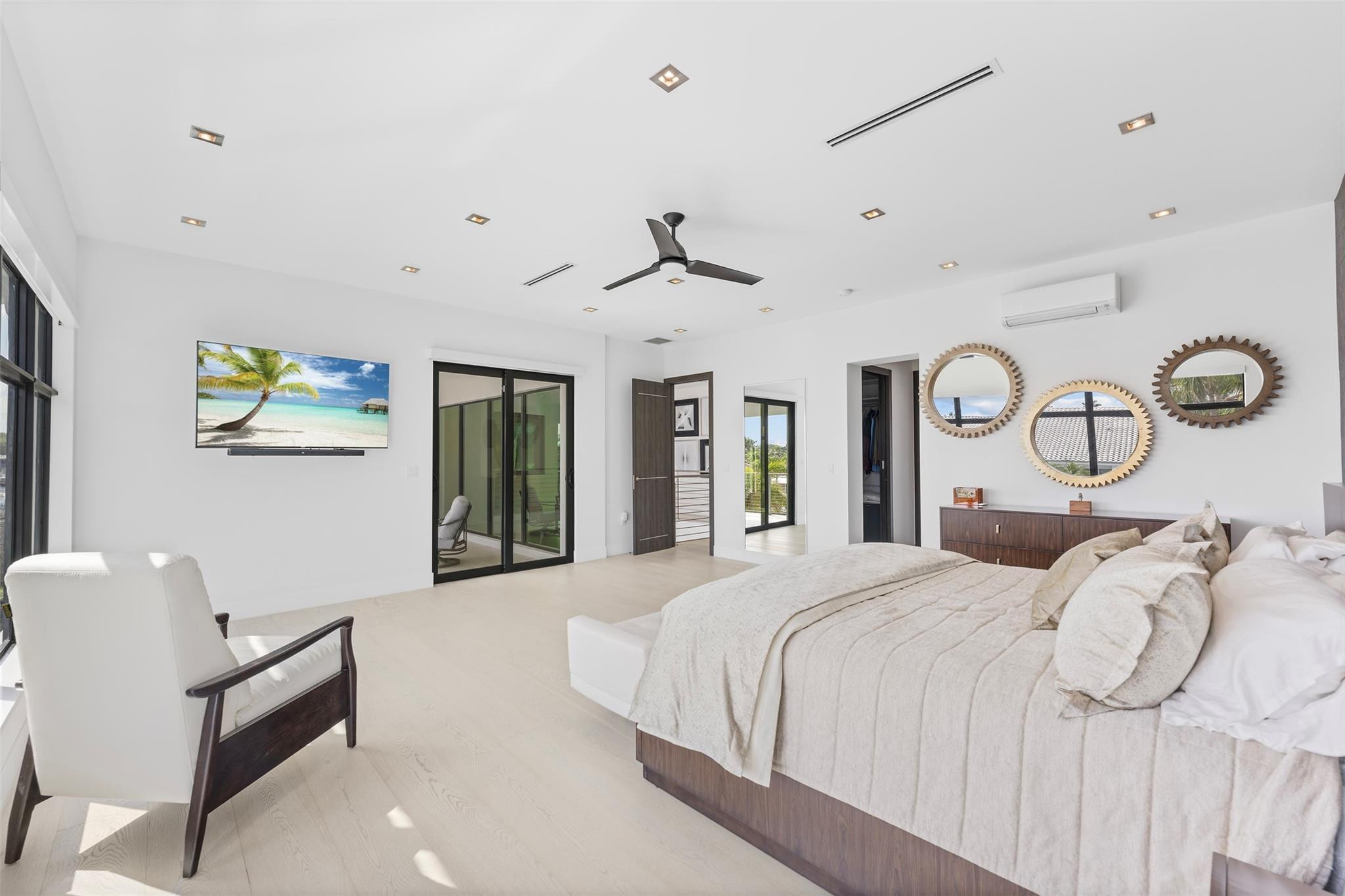 2410 Northeast 48th Street Lighthouse Point, FL 33064 - Photo 16 of 66 Photo 16