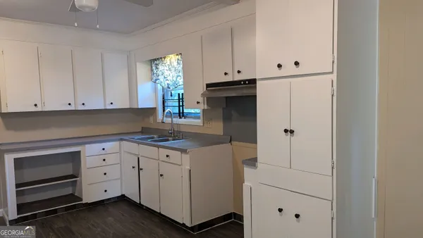 $1,050 | 830 Beddingfield Avenue, Macon, GA 31206