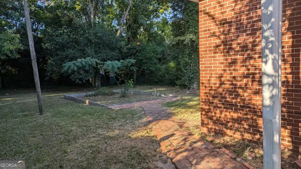 $1,050 | 830 Beddingfield Avenue, Macon, GA 31206