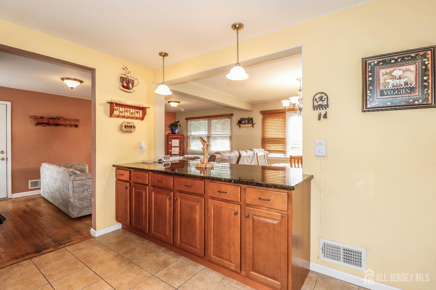 23 Montview Road Edison, NJ 08837 - Photo 12 of 35