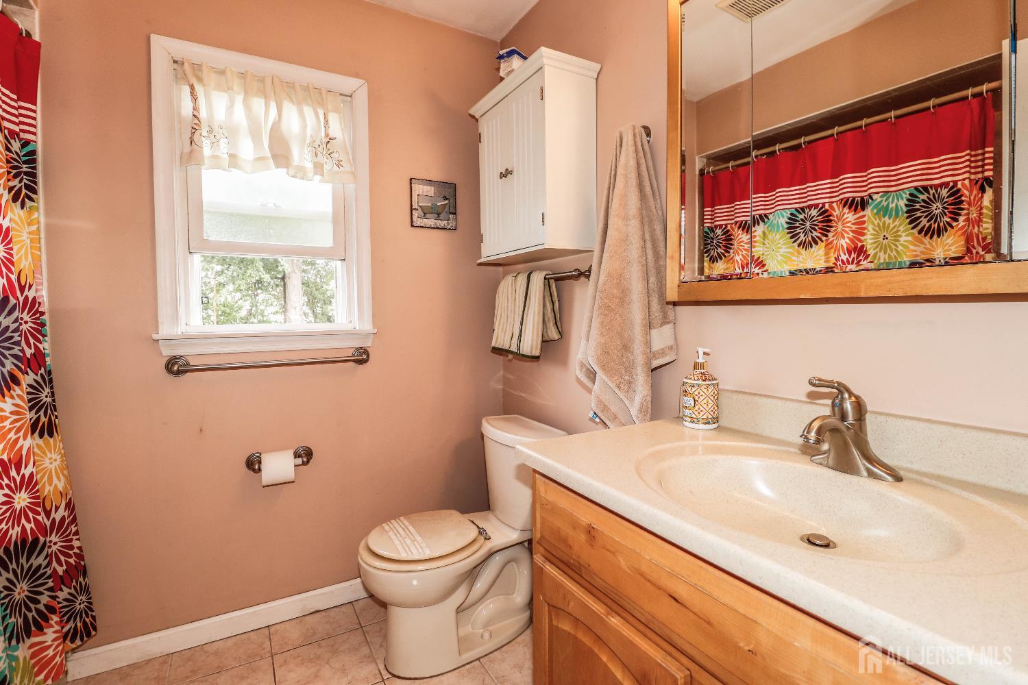 23 Montview Road Edison, NJ 08837 - Photo 18 of 35