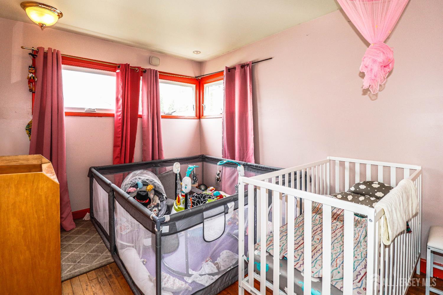 23 Montview Road Edison, NJ 08837 - Photo 19 of 35