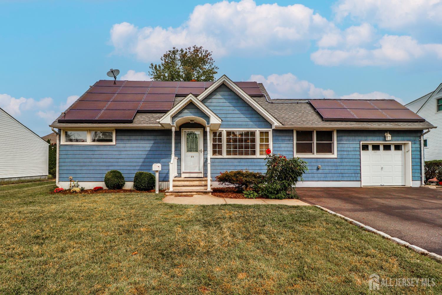 23 Montview Road Edison, NJ 08837 - Photo 2 of 35