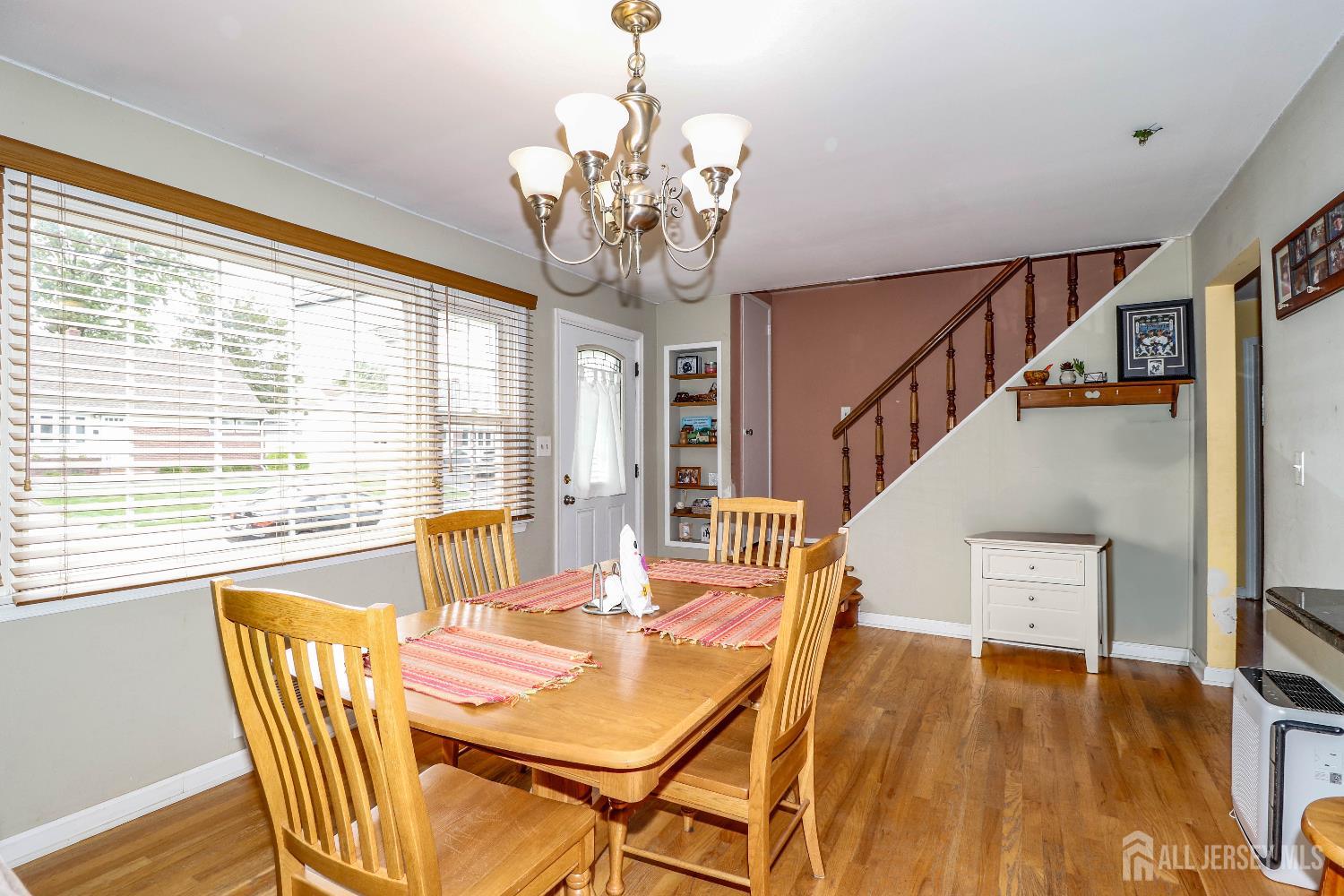 23 Montview Road Edison, NJ 08837 - Photo 6 of 35