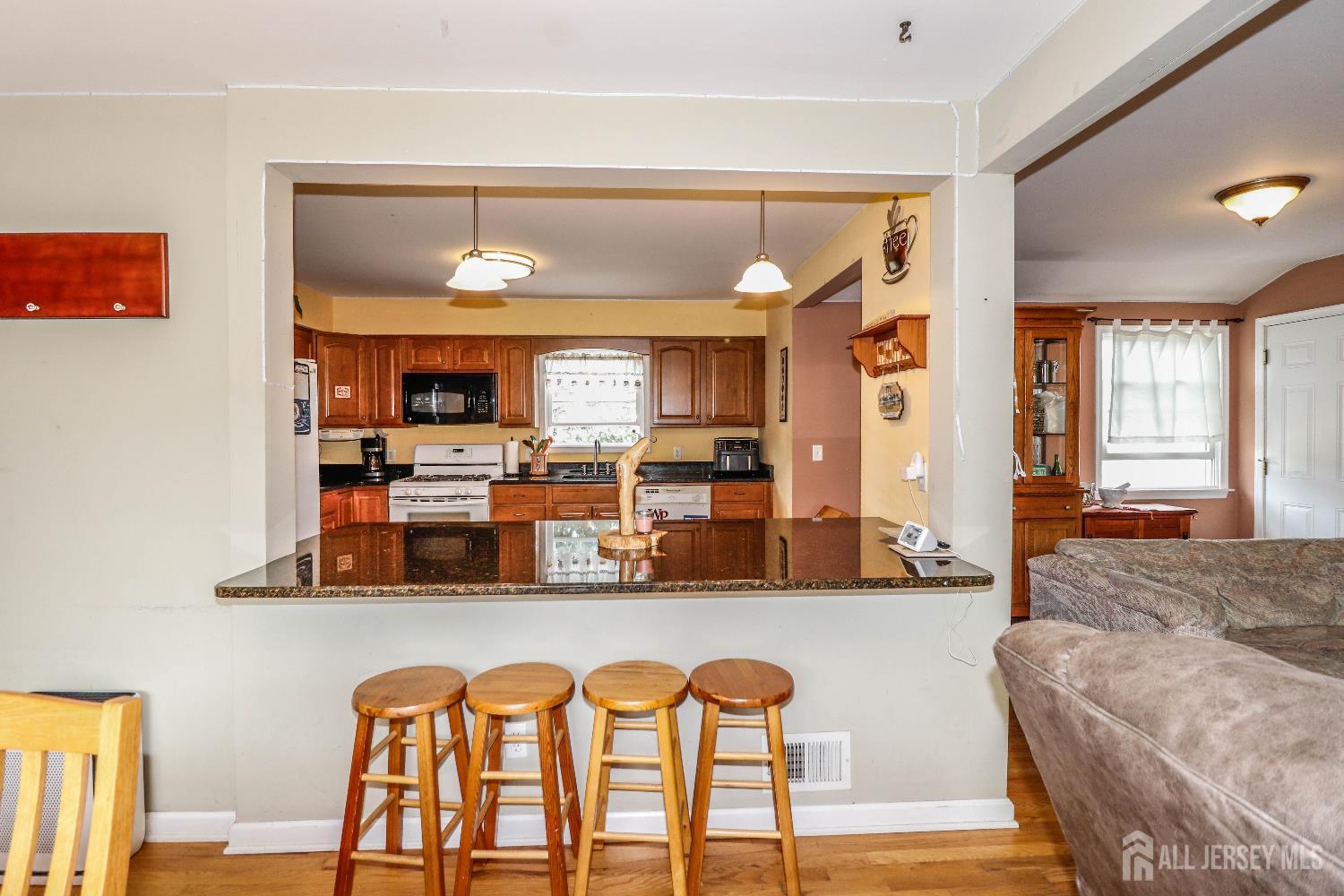 23 Montview Road Edison, NJ 08837 - Photo 8 of 35