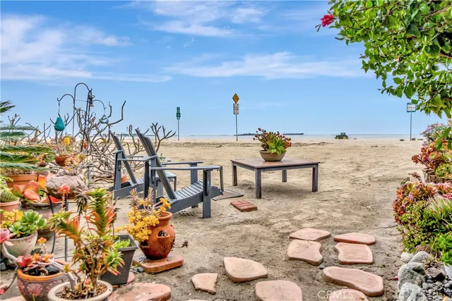 $1,550,000 | 1200 East Ocean Boulevard, Unit 12, Long Beach, CA 90802