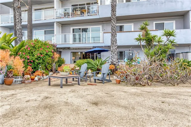 $1,550,000 | 1200 East Ocean Boulevard, Unit 12, Long Beach, CA 90802