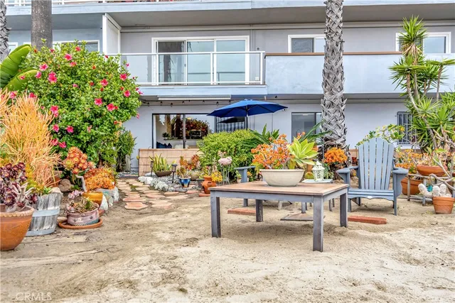 $1,550,000 | 1200 East Ocean Boulevard, Unit 12, Long Beach, CA 90802