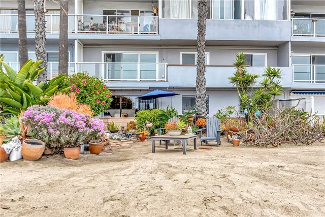$1,550,000 | 1200 East Ocean Boulevard, Unit 12, Long Beach, CA 90802