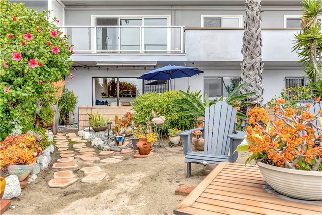 $1,550,000 | 1200 East Ocean Boulevard, Unit 12, Long Beach, CA 90802