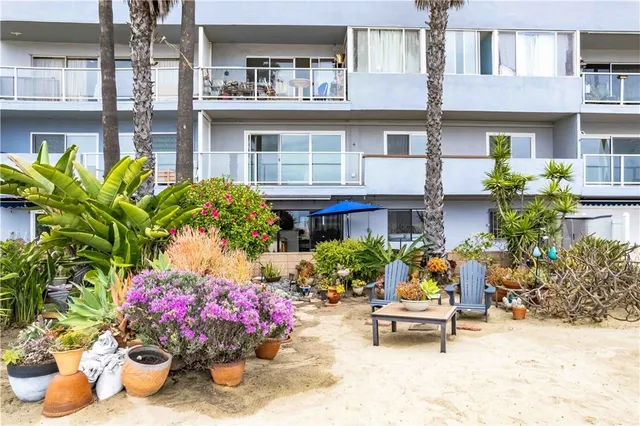 $1,550,000 | 1200 East Ocean Boulevard, Unit 12, Long Beach, CA 90802