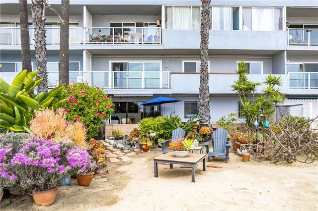 $1,550,000 | 1200 East Ocean Boulevard, Unit 12, Long Beach, CA 90802