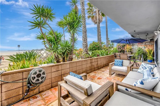 $1,550,000 | 1200 East Ocean Boulevard, Unit 12, Long Beach, CA 90802