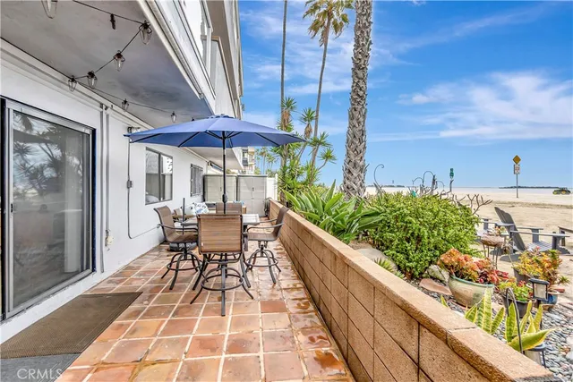 $1,550,000 | 1200 East Ocean Boulevard, Unit 12, Long Beach, CA 90802