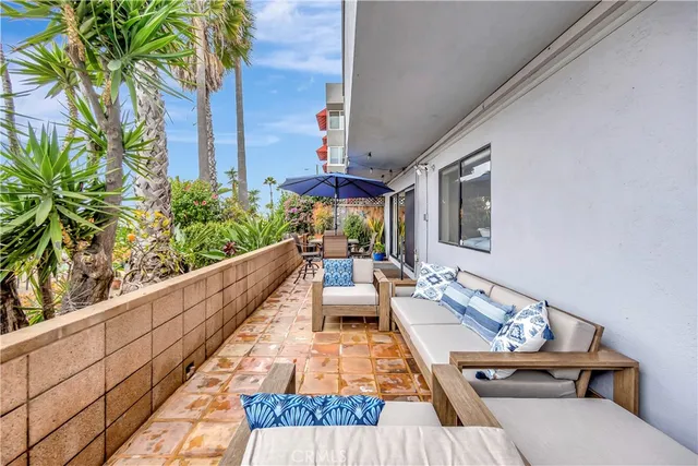 $1,550,000 | 1200 East Ocean Boulevard, Unit 12, Long Beach, CA 90802