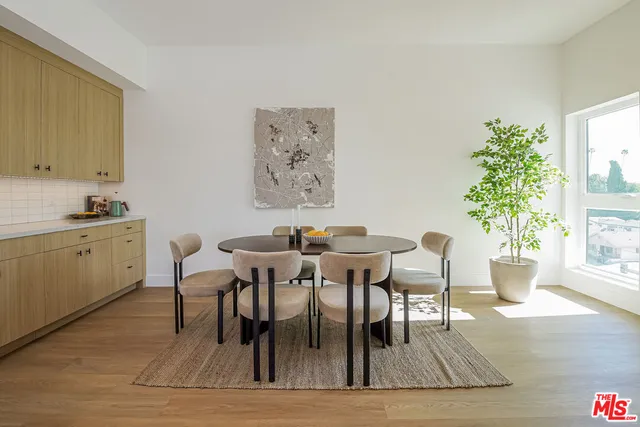 $3,420 | 611 North Virgil Avenue, Unit 407, Los Angeles, CA 90004