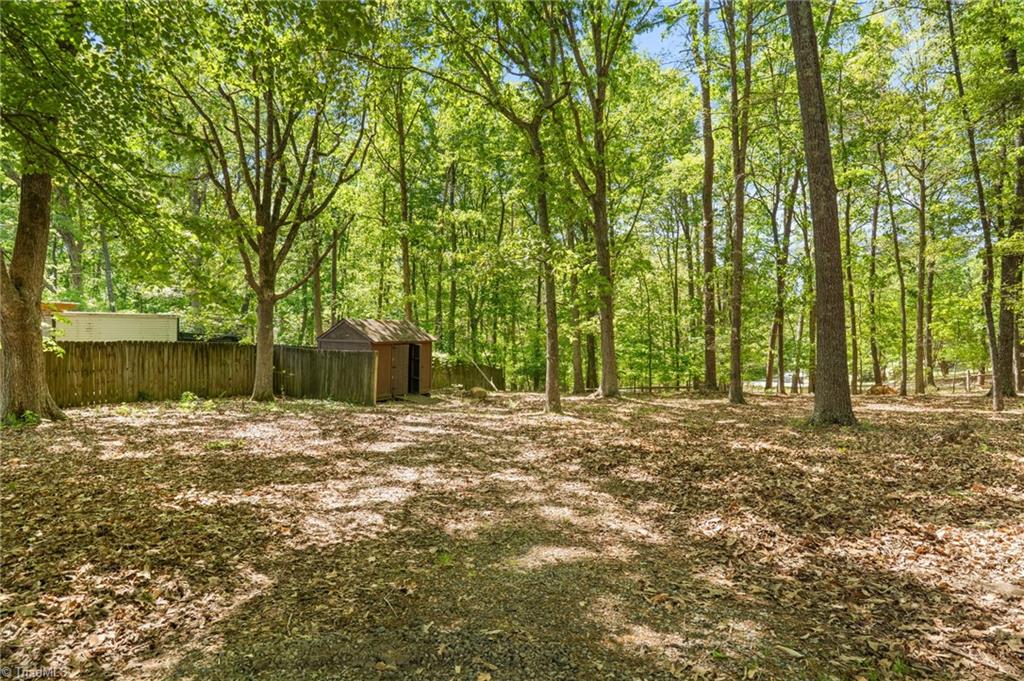 2216 Whites Mill Road High Point, NC 27265 - Photo 29 of 32