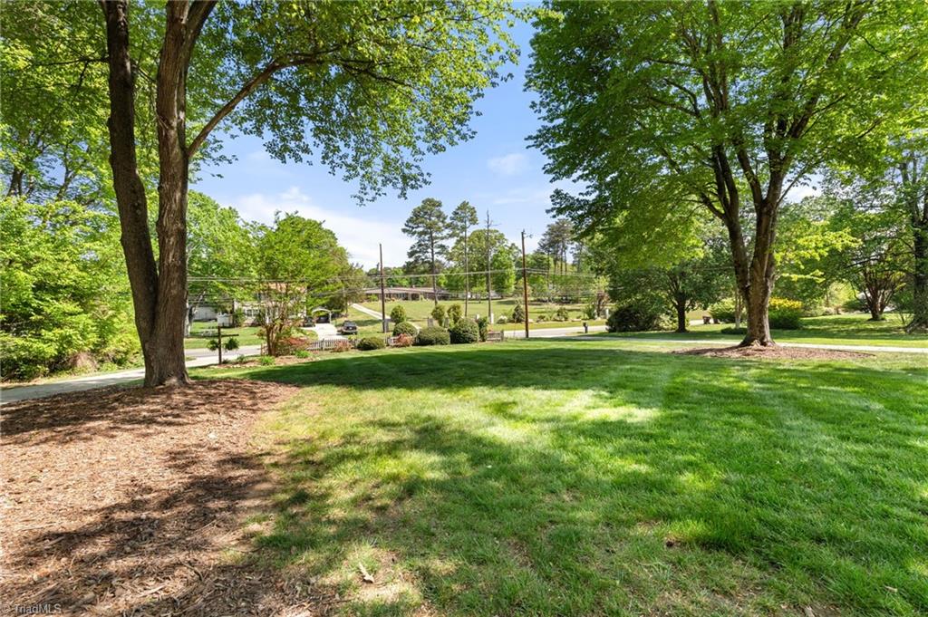 2216 Whites Mill Road High Point, NC 27265 - Photo 31 of 32