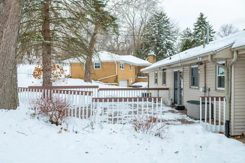 $426,000 | 680 Brandt Court, Pewaukee, WI 53072