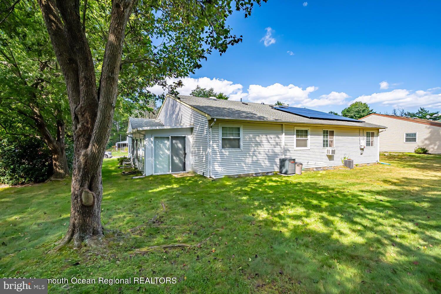 144 Sunset Road Manchester Township, NJ 08759 - Photo 4 of 21