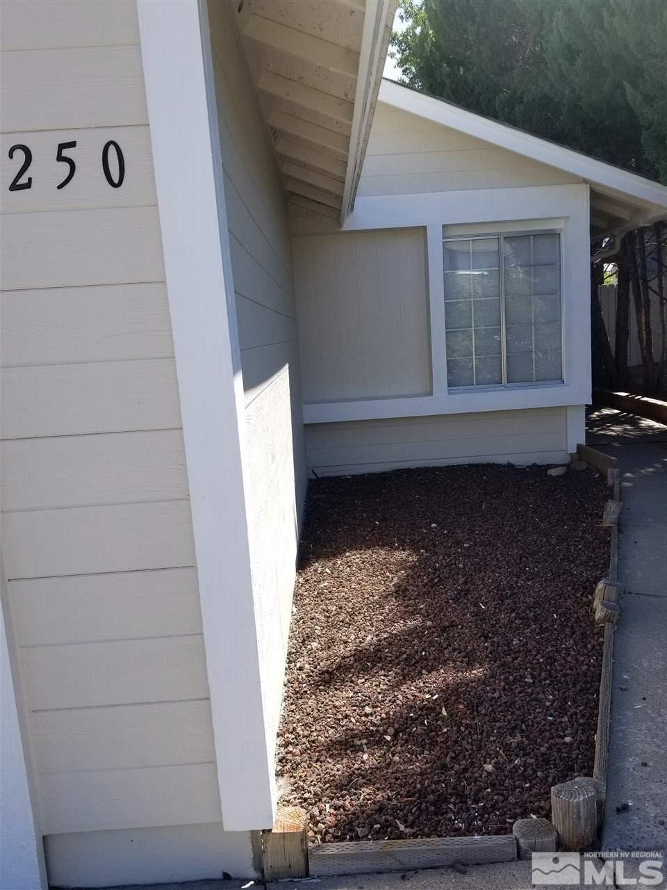 6250 Chesterfield Lane Reno, NV 89523 - Photo 4 of 11 Photo 4
