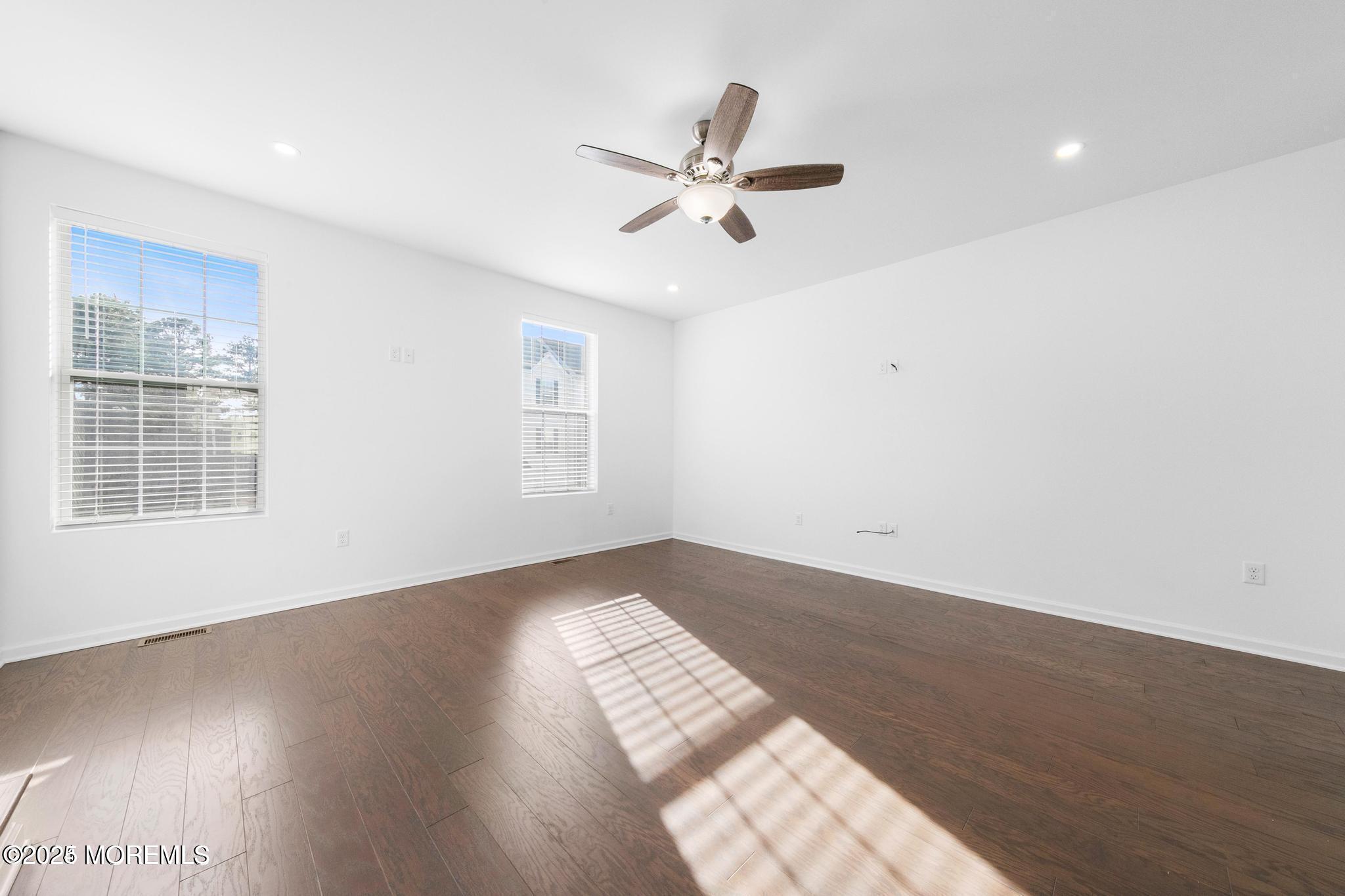 307 Revival Road Brick, NJ 08723 - Photo 3 of 26 3