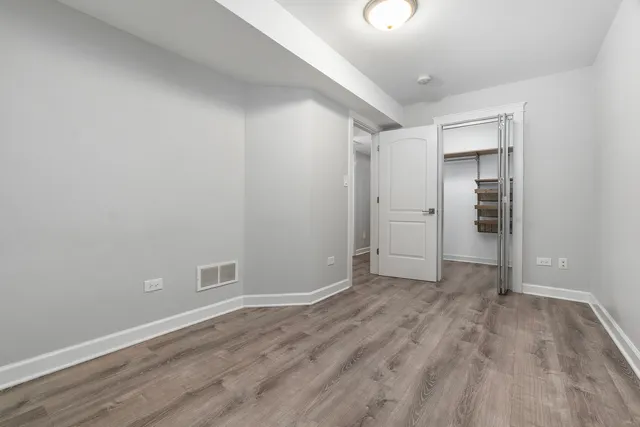 $1,800 | 3255 West Leland Avenue, Unit G, Chicago, IL 60625