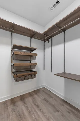 $1,800 | 3255 West Leland Avenue, Unit G, Chicago, IL 60625