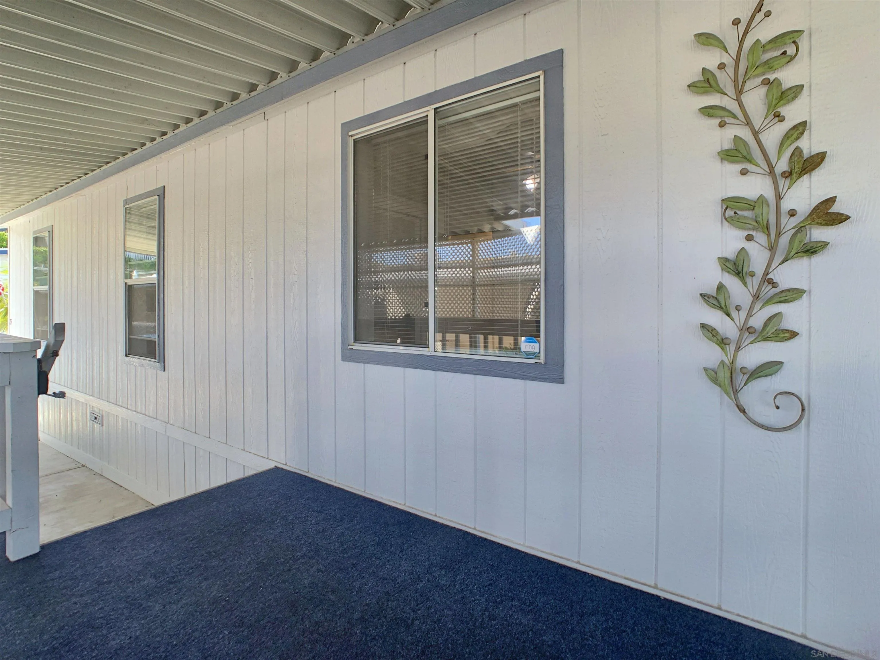 9500 Harritt Road, Unit SPC 25 Lakeside, CA 92040 - Photo 28 of 43 an entryway with wooden floor and window