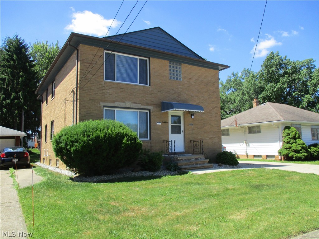 3017 Snow Road Parma, OH 44134 - Photo 2 of 8