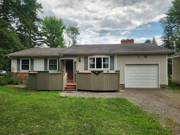 $299,000 | 2011 Flanders Road, Charlotte, MI 48813