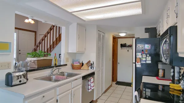 $154,900 | 6212 Sawmill Woods Drive, Fort Wayne, IN 46835