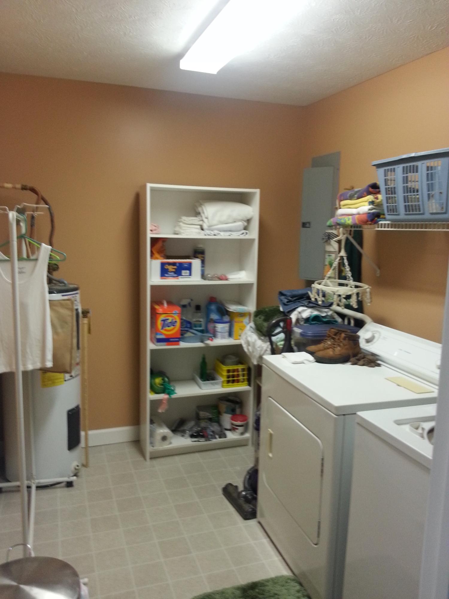 115 Springfield Lane Jacksboro, TN 37757 - Photo 22 of 26 Large Utility Room