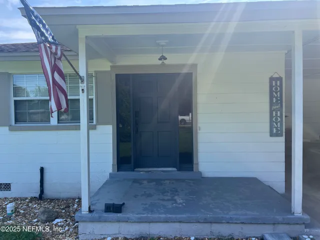 a view of an entryway