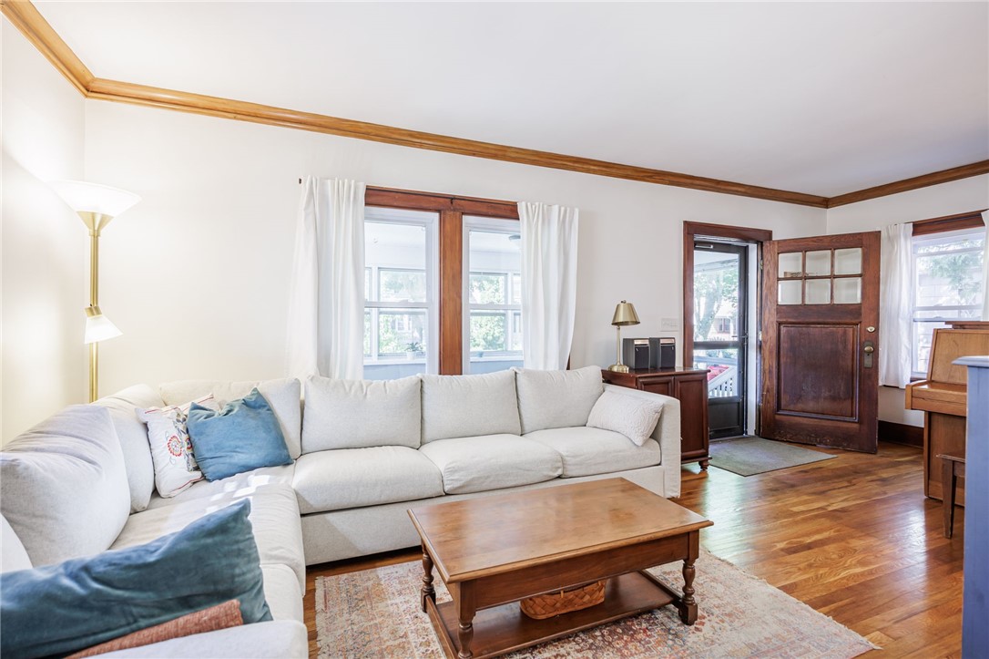 125 Brookdale Avenue Rochester, NY 14619 - Photo 5 of 39