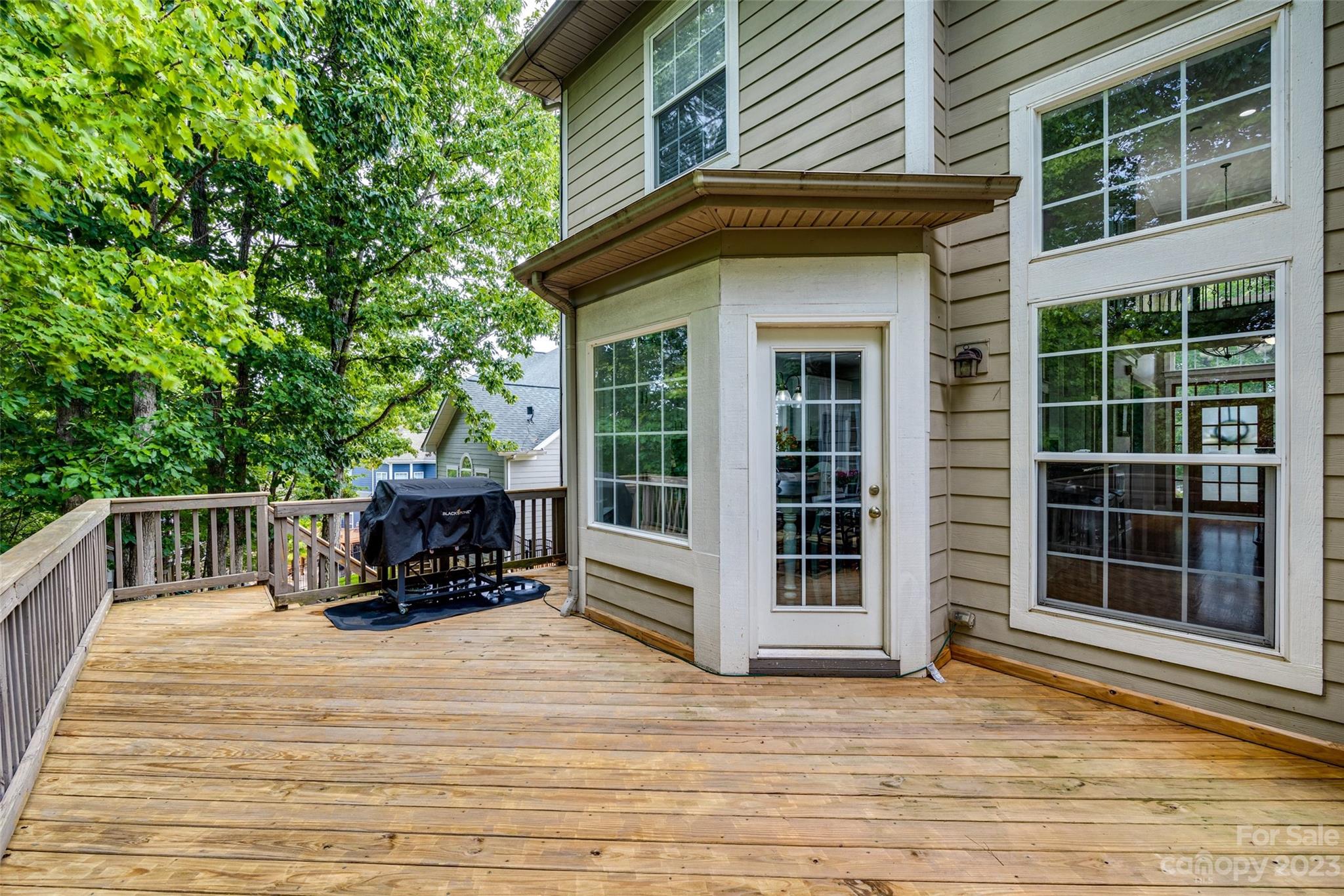 786 Fairway Point Drive Tega Cay, SC 29708 - Photo 37 of 39 a view of sitting area in front of house