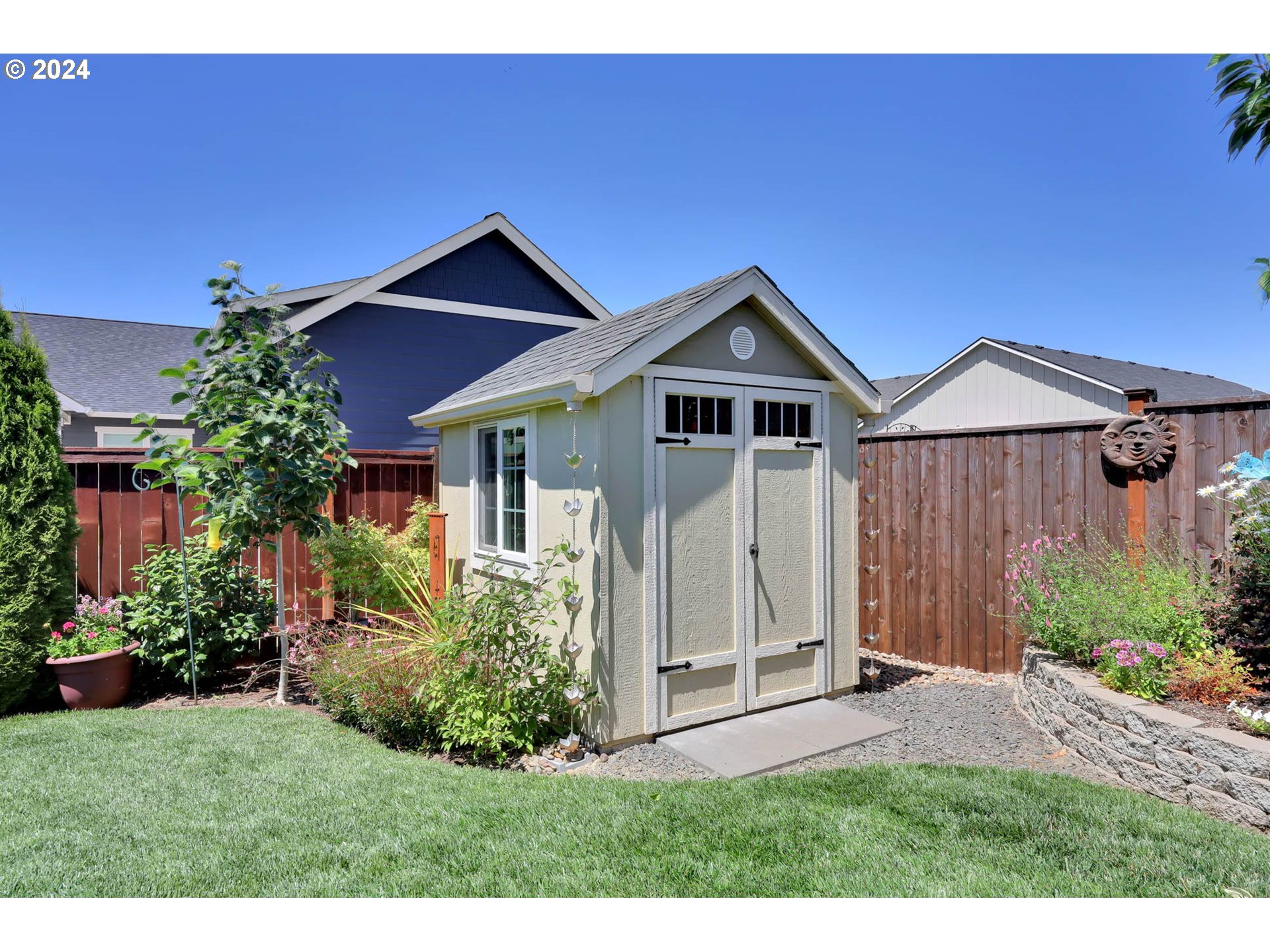 3312 Korbel Street Eugene, OR 97404 - Photo 45 of 48 a front view of a house with a yard