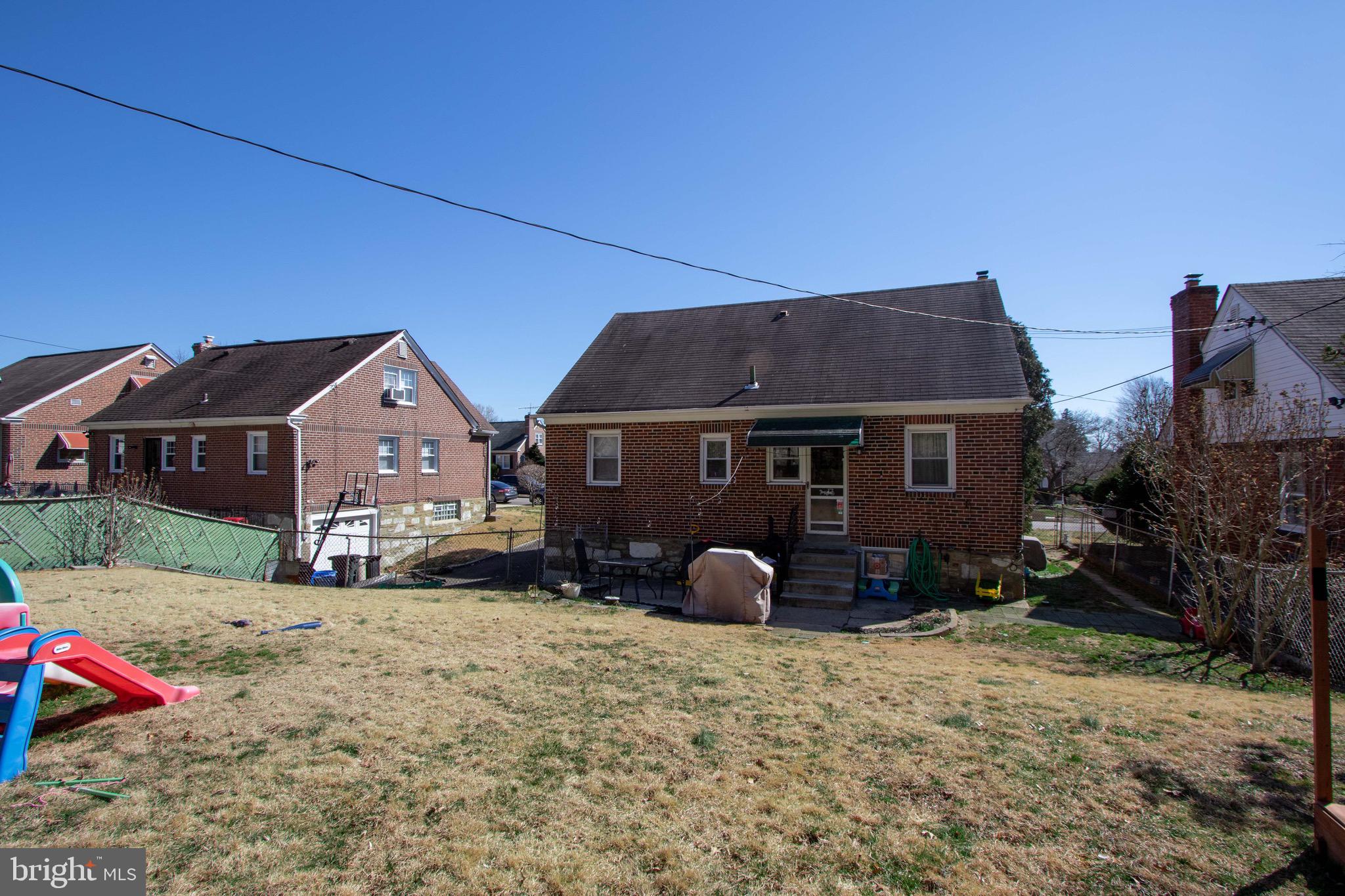 7340 Ryers Avenue Philadelphia, PA 19111 - Photo 35 of 36 Rear Fenced Yard