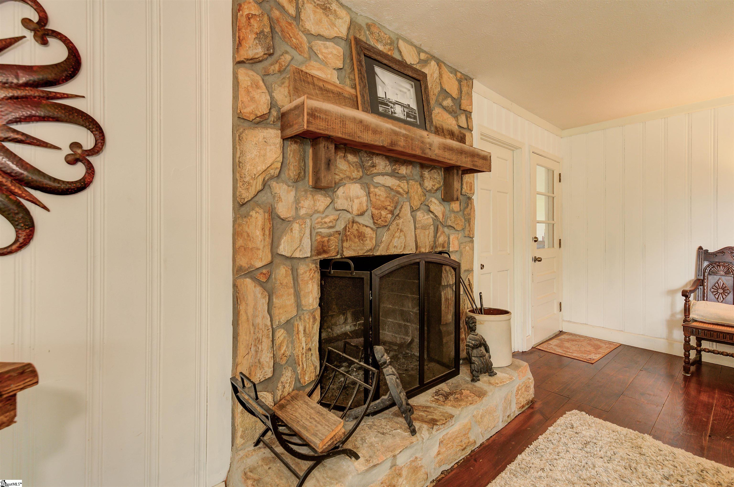 4103 Fork Shoals Road Simpsonville, SC 29680 - Photo 11 of 36