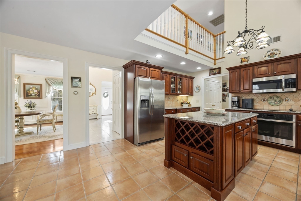 44 Meeting House Road Kingston, MA 02364 - Photo 9 of 35