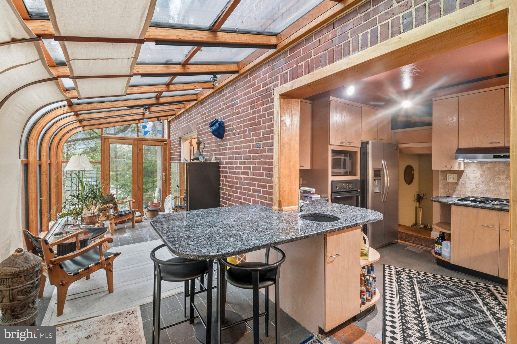 1213 Roundhill Road Baltimore, MD 21218 - Photo 2 of 41 Gallery Image 2