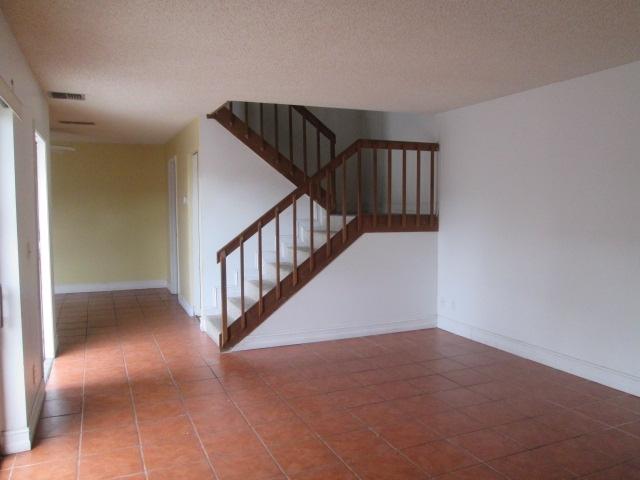 168 Woodland Road Palm Springs, FL 33461 - Photo 3 of 10 Living Room