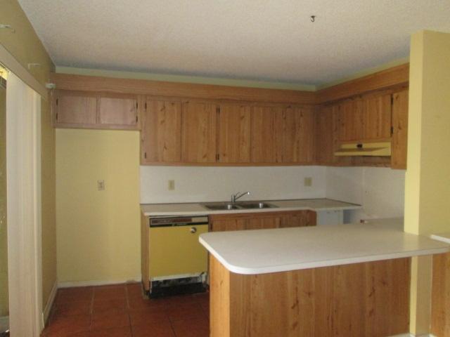 168 Woodland Road Palm Springs, FL 33461 - Photo 5 of 10 Kitchen