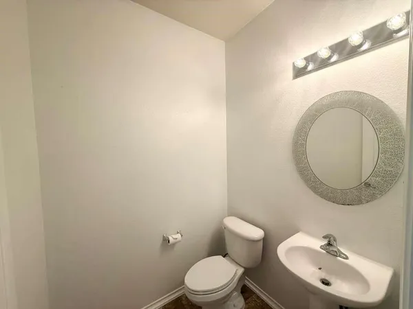 $2,200 | 3217 Judge Holland Lane, Plano, TX 75025