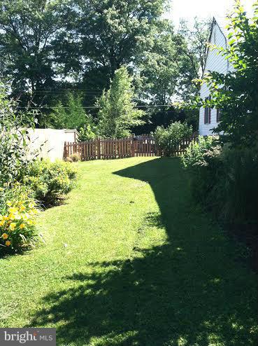 1840 Griffith Road Falls Church, VA 22043 - Photo 19 of 21 Exterior (Rear)