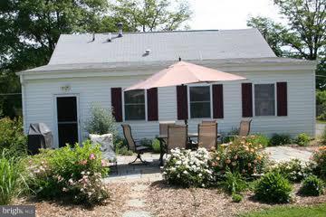 1840 Griffith Road Falls Church, VA 22043 - Photo 20 of 21 Exterior (Rear)