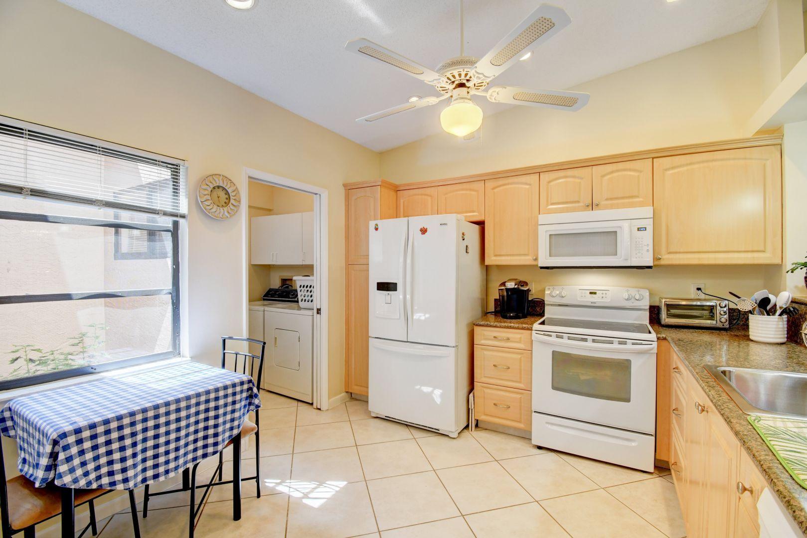 8160 Springlake Drive, Unit B Boca Raton, FL 33496 - Photo 31 of 72 31_dsc_4445_6_7_8_9
