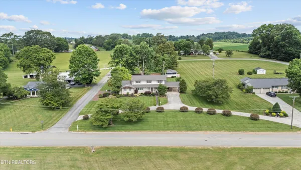 $474,000 | 212 Old Athens Pike, Sweetwater, TN 37874